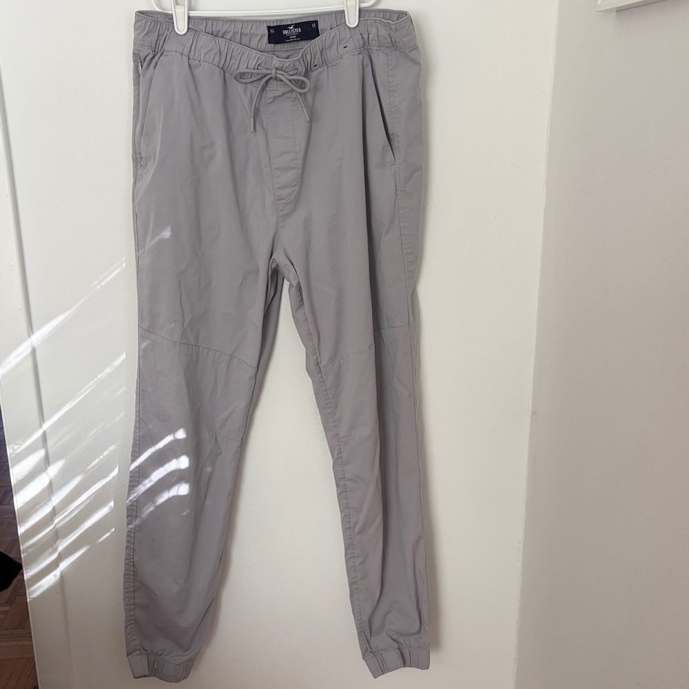 Hollister Men’s Epic Flex Jogger Pants with Drawstring